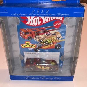 Mattel hot wheels  1997 authentic commemorative replica 1982 Firebird funny car